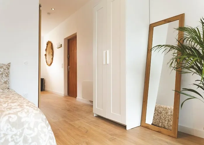 Le Nomada - Magnifique Neuf! *